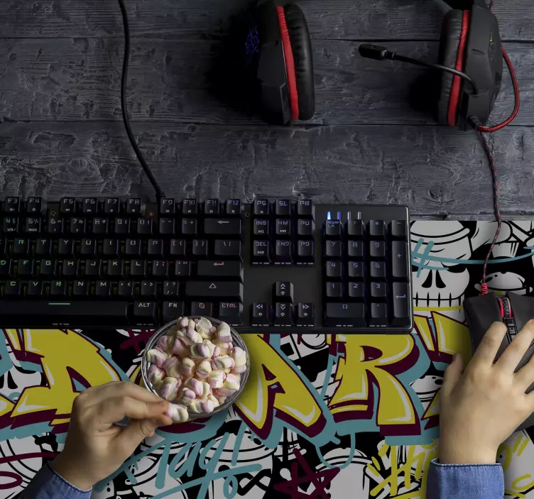 Graffiti személyre szabható játék egérpad - TenStickers