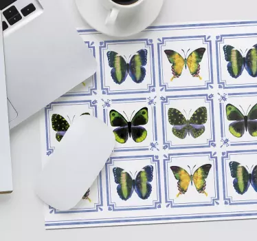 Élénk pillangó kompozíció egérpad minták - TenStickers