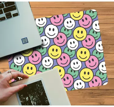 Színes mosolygós arcok egérpad minták - TenStickers