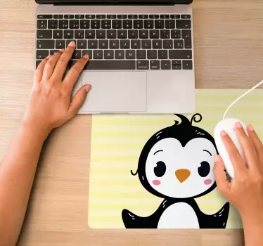 Vidám pingvin karakter anime egérpad - TenStickers