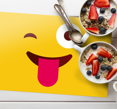 Modern emoji kacsintó arc gyermekek vinyl placemats - TenStickers