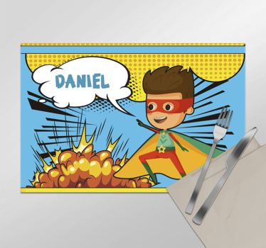 Tányéralátétek névvel komikus szuperhős - TenStickers