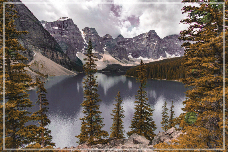 Modern tányéralátétek festői hegyvidéki kilátással - TenStickers