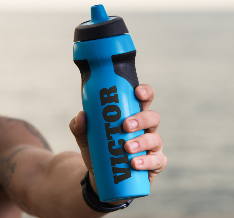 Bidon névvel testreszabható matrica - TenStickers