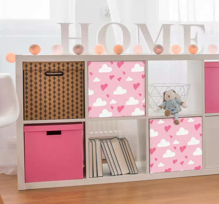 Szerelmes szívek felhők bútor matrica - TenStickers