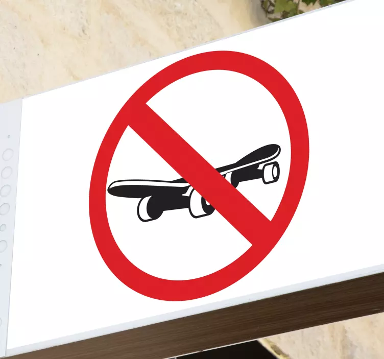 Tilos korcsolyázni vinyl sign - TenStickers