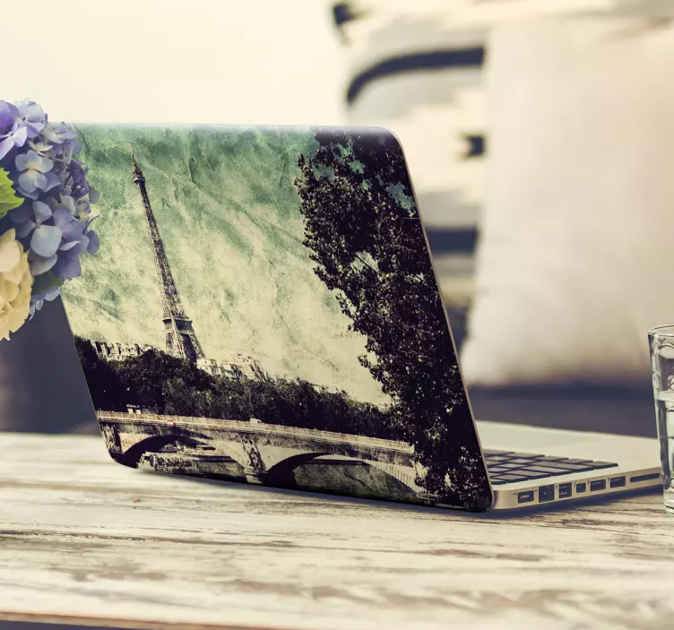 Vintage párizsi laptop matrica - TenStickers