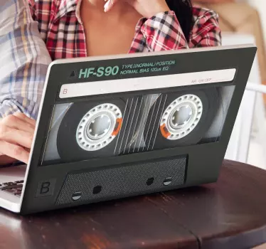 Laptop matrica 80-as évek retro kazettás - TenStickers