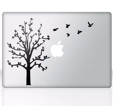 Fa és a repülő madarak macbook matrica - TenStickers