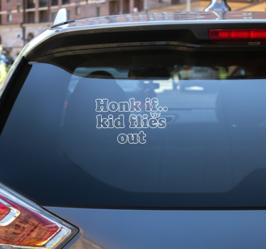 Húzz a duda ha a gyerek repül autó matrica - TenStickers
