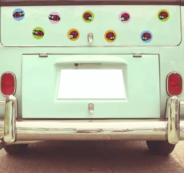 Katicabogár autó matrica - TenStickers