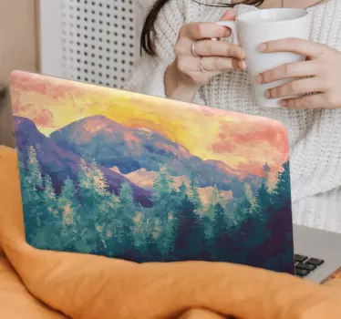 Naplemente a hegyekben laptop matrica - TenStickers