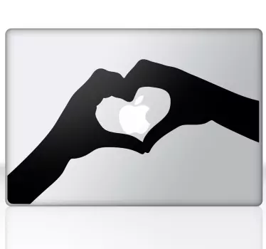Szív kézzel macbook matrica - TenStickers