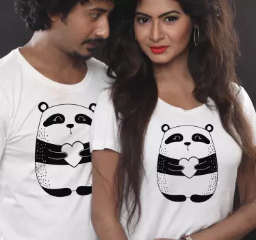 Aranyos panda medvék szívhez illő ingekkel pároknak - TenStickers