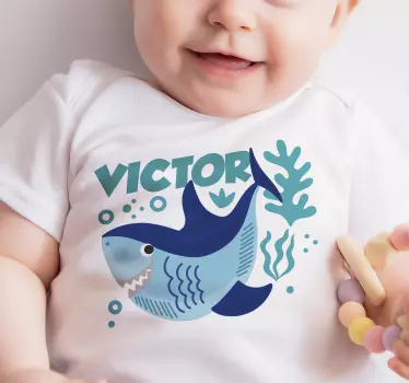 Babacápa névvel baba póló - TenStickers