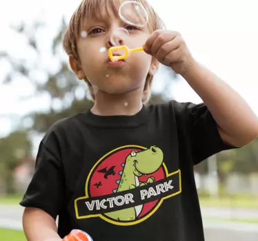 Jurassic park dinoszaurusz gyerek póló névvel - TenStickers