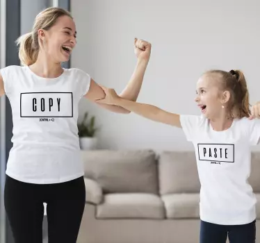 Másolás beillesztés pillanat anya és lánya póló - TenStickers