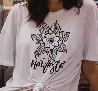 Namaste virágos elegancia póló - TenStickers