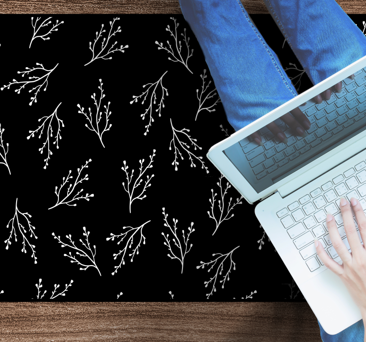 északi fekete-fehér vékony ágú szőnyeg - TenStickers