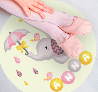 Aranyos elefánt design Vinil szőnyeg nevekkel - TenStickers
