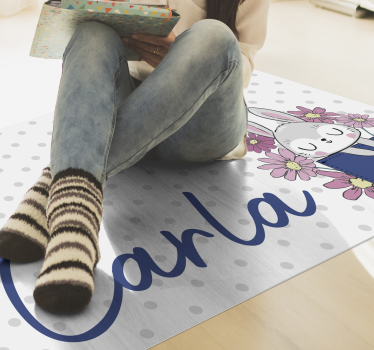 Szürke nyuszi névvel vinil szőnyeg mások - TenStickers